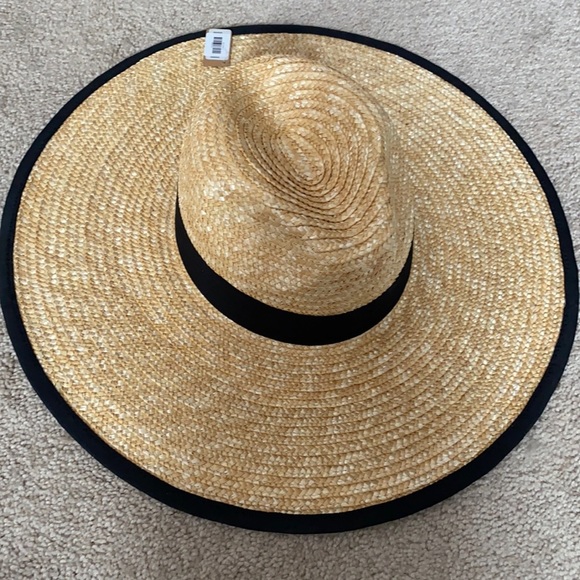Pink Lily Accessories - Straw Beach Hat